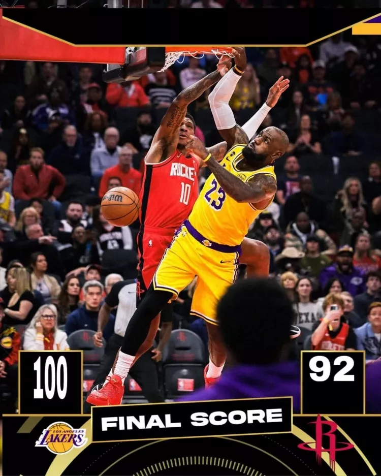 詹姆斯自陈生涯现阶段仍能完成隔扣空接 坦言有时自己也会惊讶 詹姆斯自陈生涯现阶段仍能完成隔扣空接 坦言有时自己也会惊讶