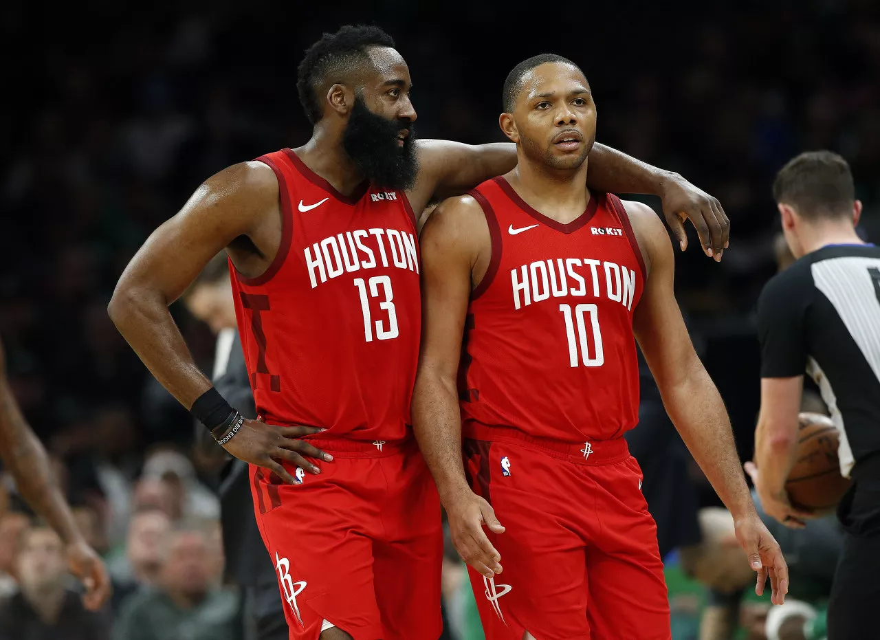 马刺25记三分创队史仍无缘历史前30 单场27记三分竟输球 马刺25记三分创队史仍无缘历史前30 单场27记三分竟输球