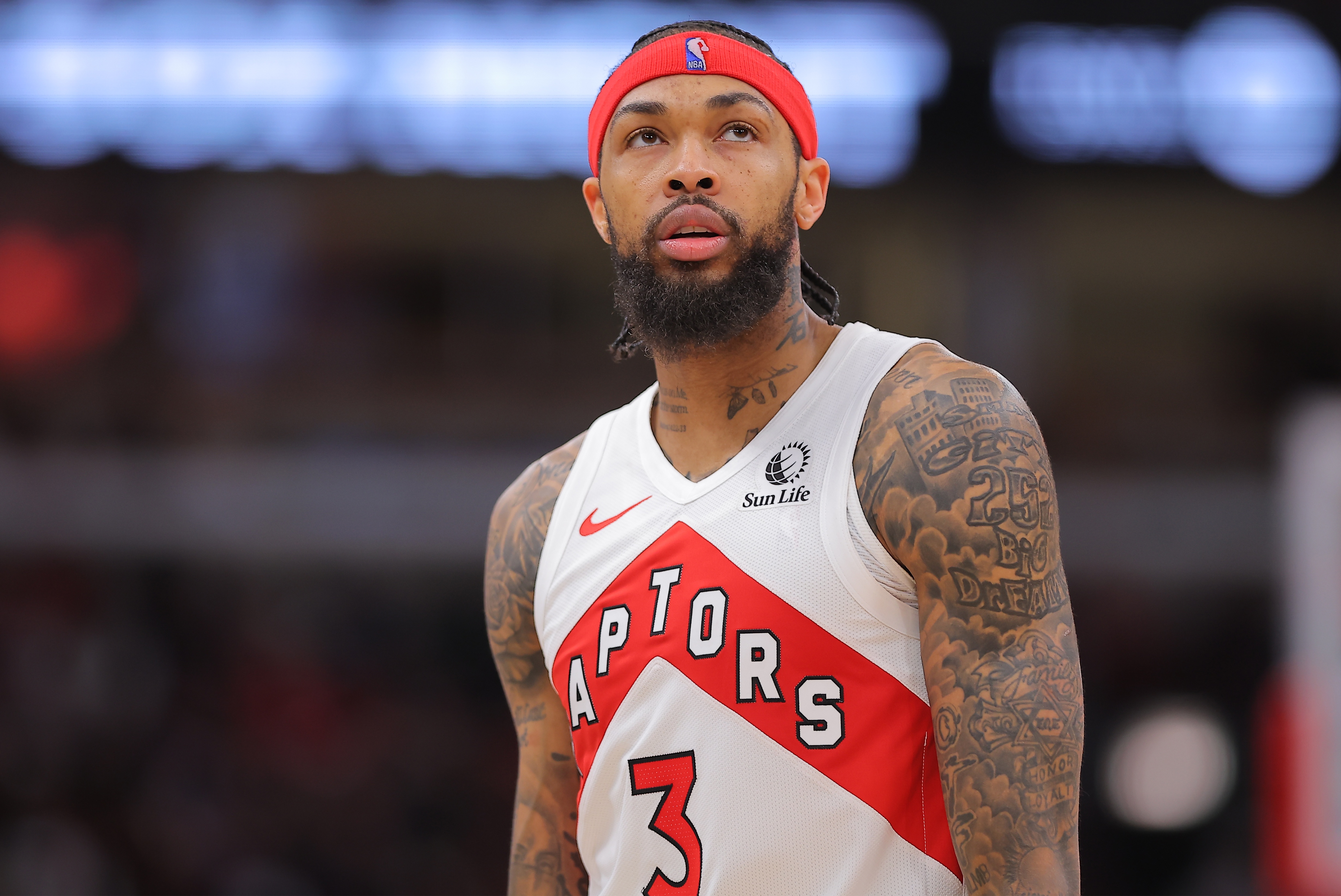 猛龙惨败太阳 英格拉姆10中3正负值-29 古德温14+7 猛龙惨败太阳 英格拉姆10中3正负值-29 古德温14+7