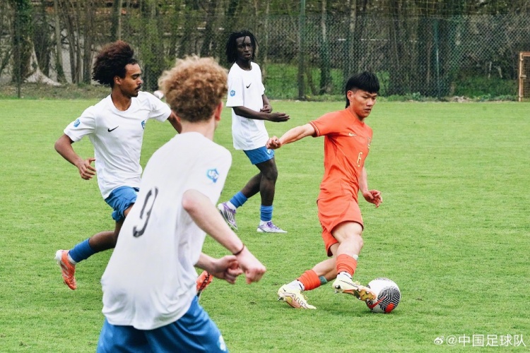 国少法国拉练0-2负格勒诺布尔U17 场面占优难掩效率差距 国少法国拉练0-2负格勒诺布尔U17 场面占优难掩效率差距