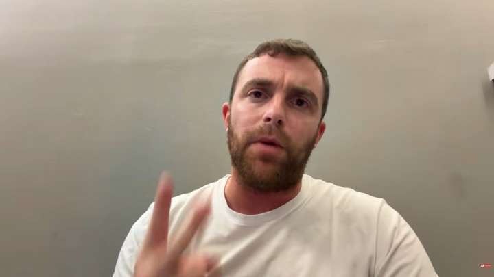 罗马诺确认曼联接触吉马良斯经纪人 转会仍处早期阶段