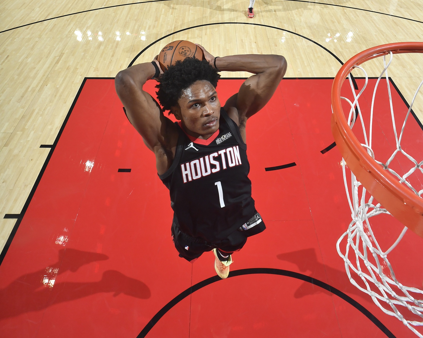 阿门场均3前板联盟第9 后卫篮板王补亚当斯空缺