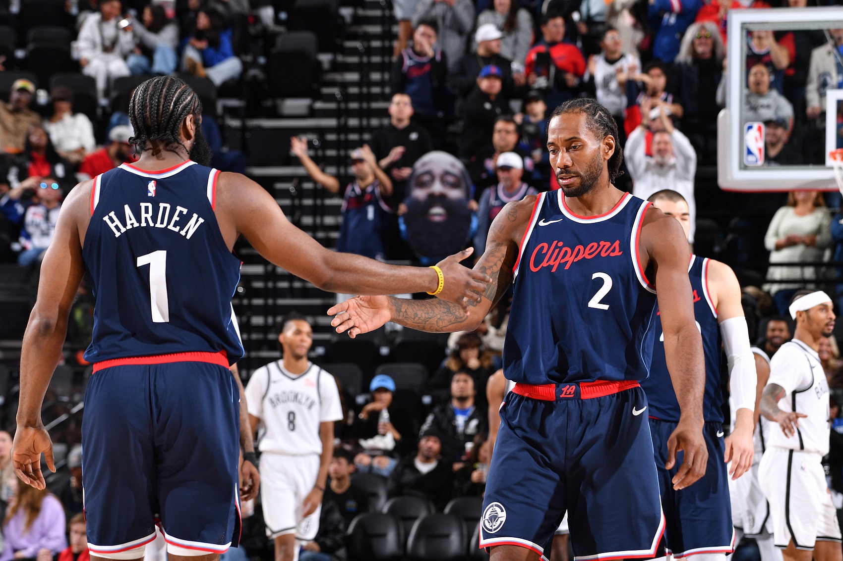 火箭末节崩盘五连败 独行侠主场让分过关 火箭末节崩盘五连败 独行侠主场让分过关