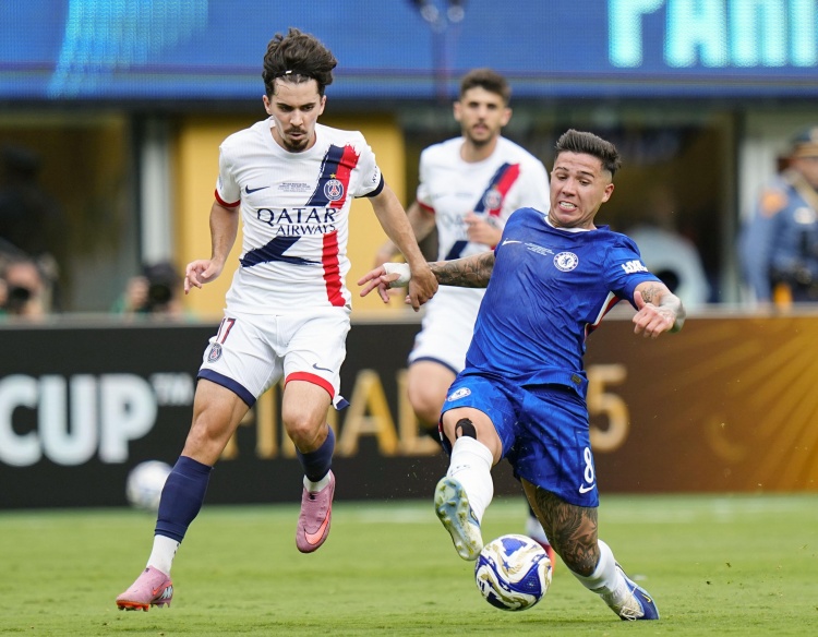 罗马诺：恩佐续约停滞或促夏窗离队 巴黎满意现有中场无报价计划