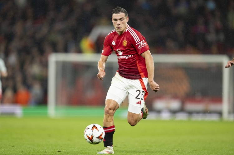 英超争五集团集体刹车 利物浦切尔西双双翻车 英超争五集团集体刹车 利物浦切尔西双双翻车