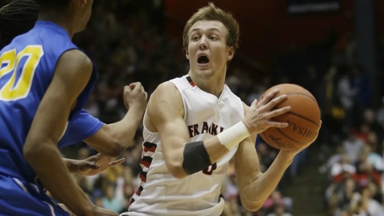 湖人新宠肯纳德 左手神射实为后天练就的右撇子 湖人新宠肯纳德 左手神射实为后天练就的右撇子