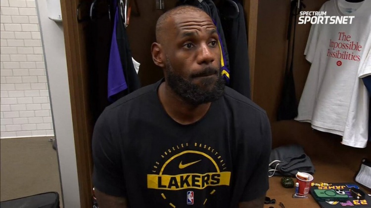 詹姆斯谈六连客收官战:步行者节奏极快 湖人需做好准备 詹姆斯谈六连客收官战:步行者节奏极快 湖人需做好准备