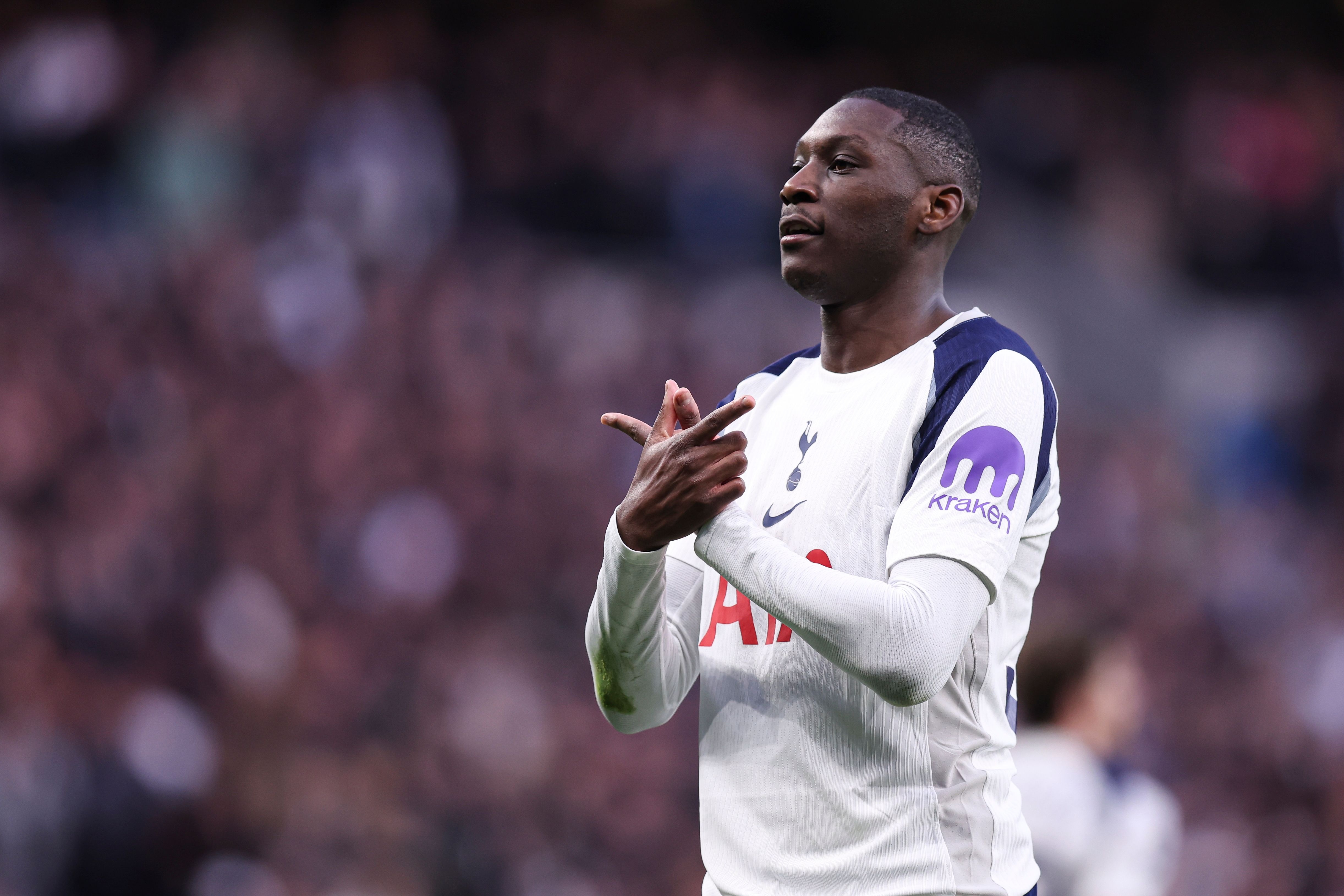 尤文锋线重组锁定穆阿尼 巴黎戴维互换交易轮廓浮现 尤文锋线重组锁定穆阿尼 巴黎戴维互换交易轮廓浮现