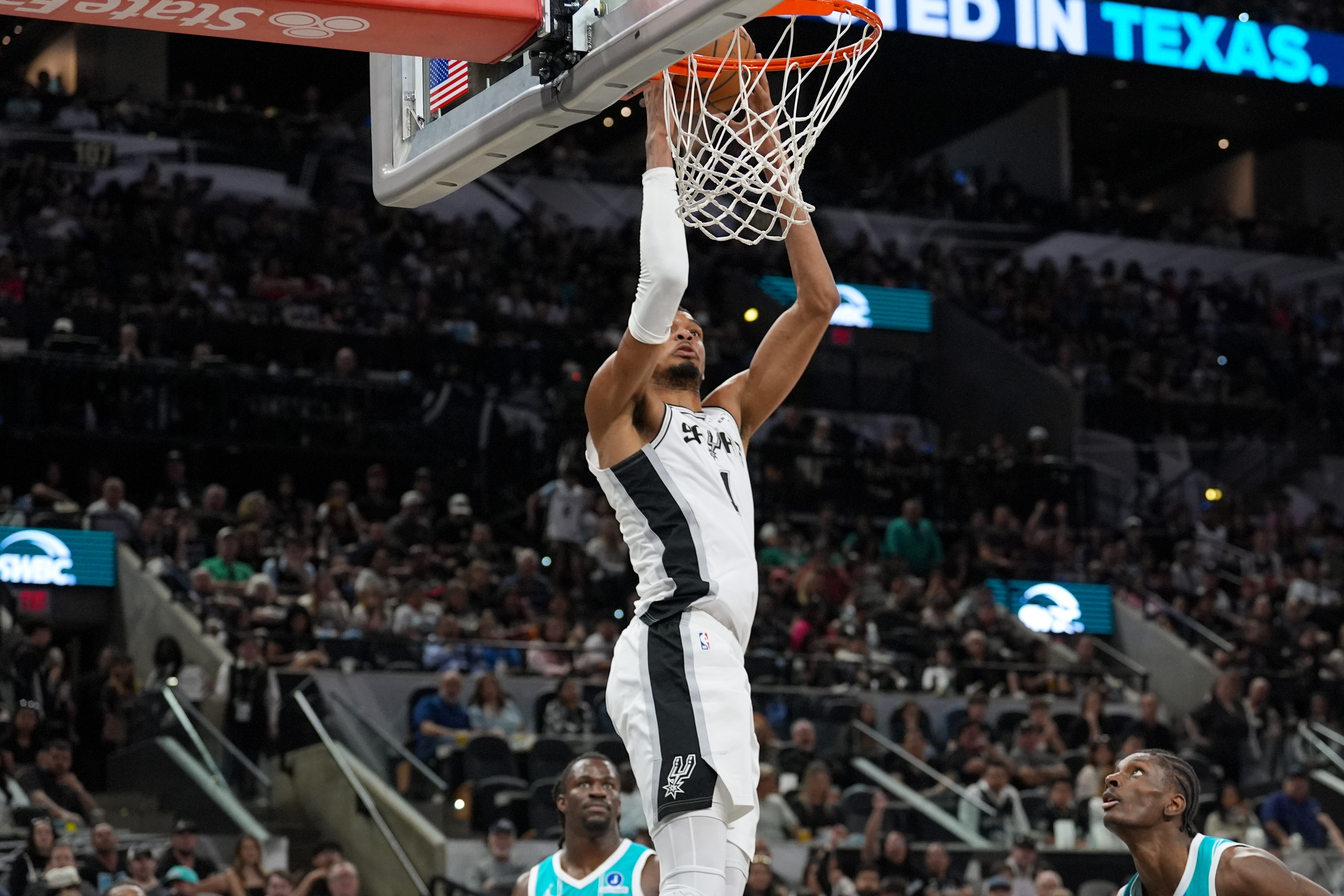 文班亚马自陈MVP三大理由 防守影响力被严重低估 文班亚马自陈MVP三大理由 防守影响力被严重低估