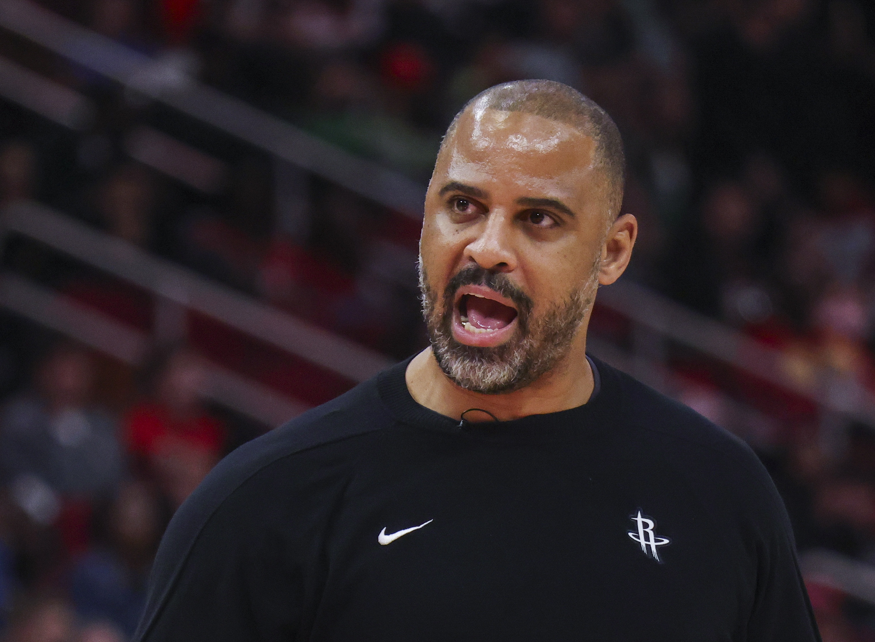 火箭末节崩盘 最后5分钟被公牛轰22分 防守效率联盟倒数第四