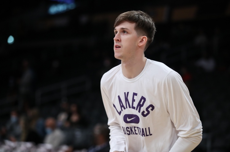 里夫斯自曝选秀夜拒活塞邀约 落选签约湖人系团队精密计算 里夫斯自曝选秀夜拒活塞邀约 落选签约湖人系团队精密计算