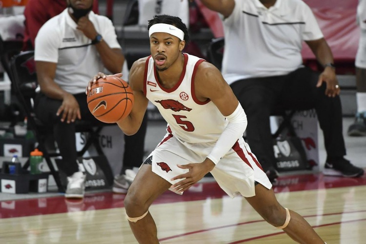 穆迪左膝髌腱撕裂赛季报销 勇士侧翼遭遇生涯最大挑战