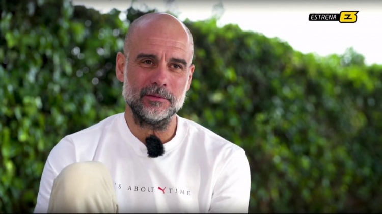 瓜迪奥拉定义克鲁伊夫历史地位 超越贝利贝皇的思维革命者