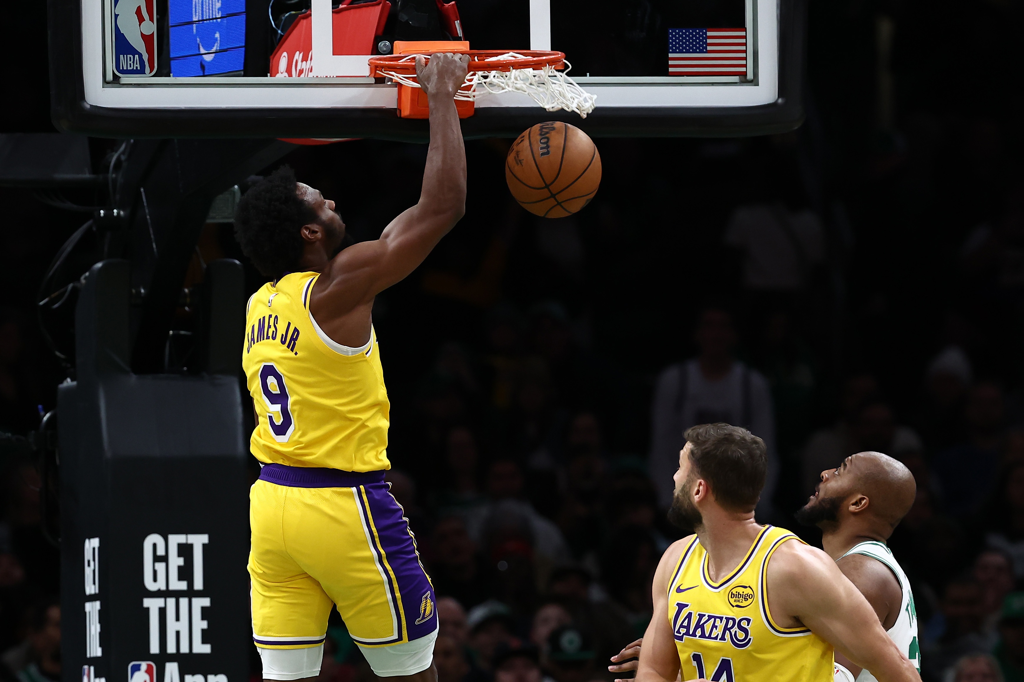 雷迪克赛后点名布朗尼 称其过去三四周是队内最佳备战球员 雷迪克赛后点名布朗尼 称其过去三四周是队内最佳备战球员