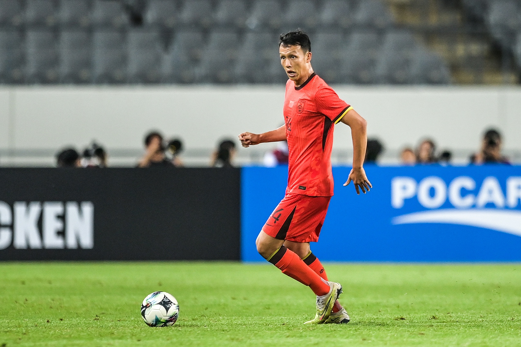 国足赛前定位球专项演练 韦世豪高天意主罚 国足赛前定位球专项演练 韦世豪高天意主罚