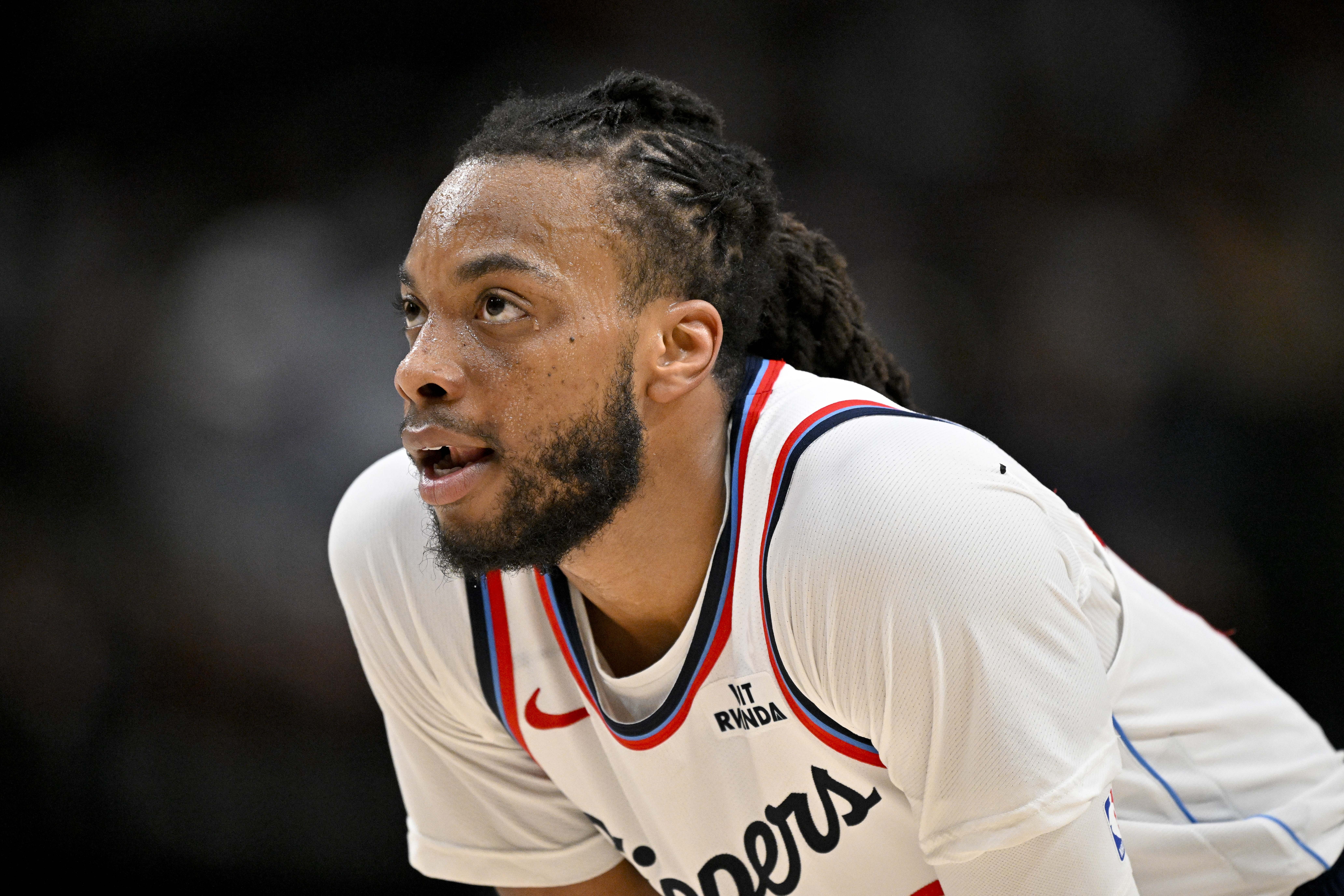 大洛佩斯盛赞加兰决策力 快船25分优势轻取猛龙