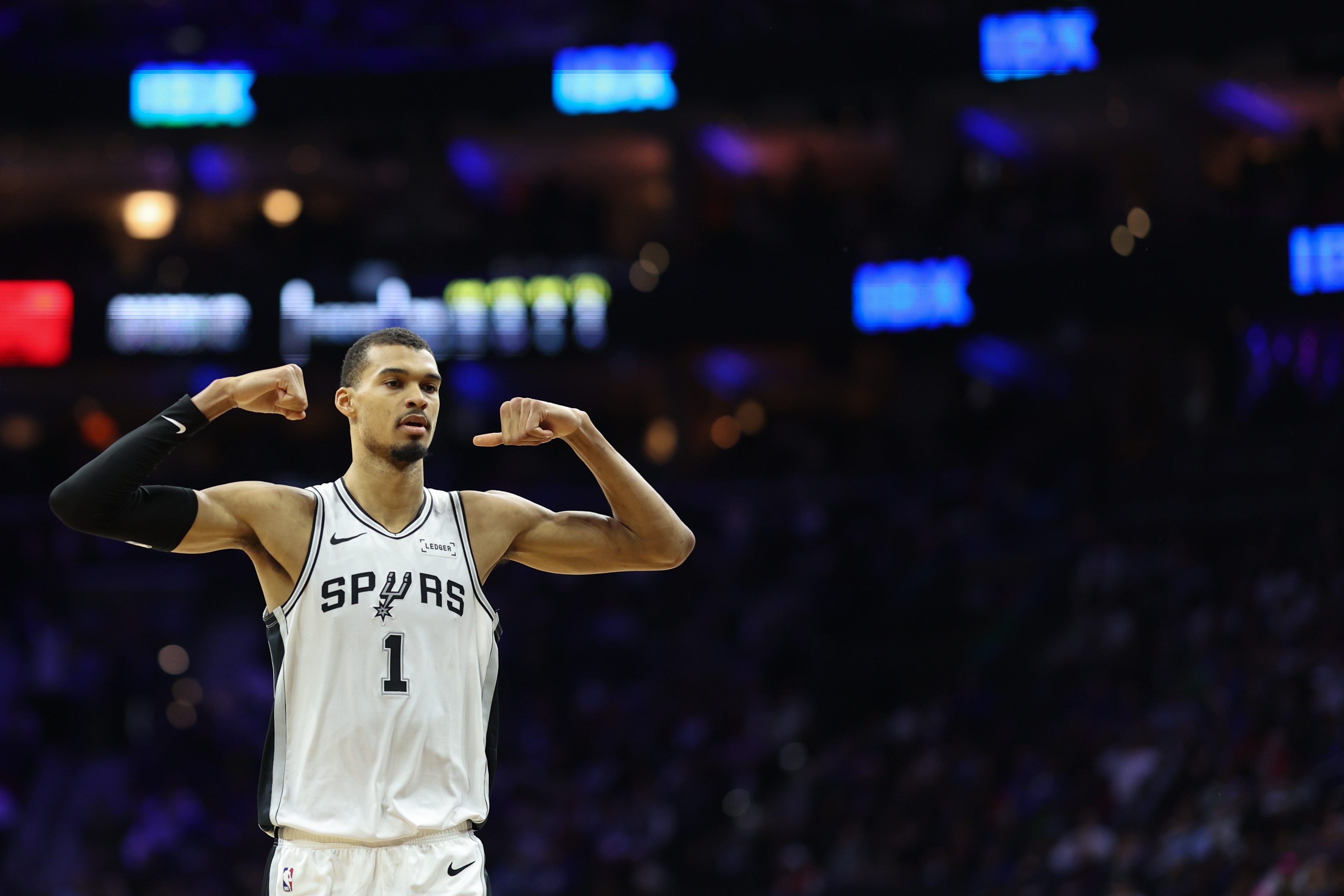 文班亚马全明星后正负值+311 断档领跑联盟得分手群 文班亚马全明星后正负值+311 断档领跑联盟得分手群