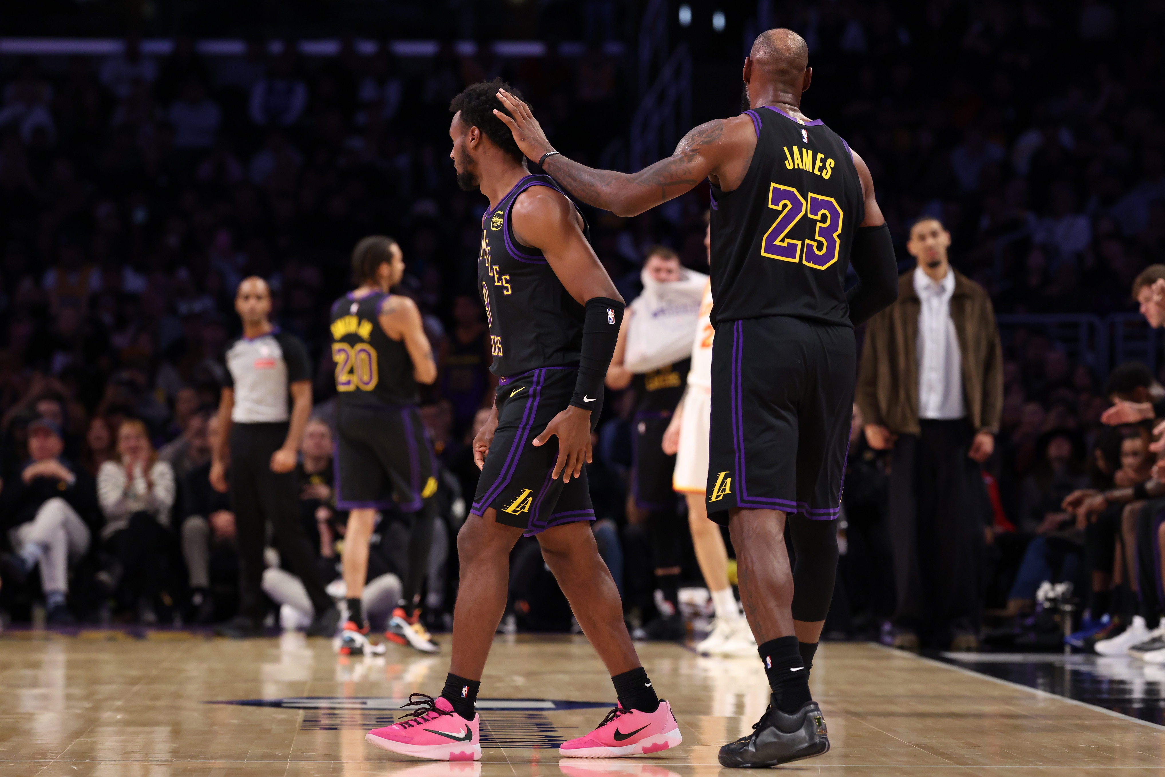 蒂格谈詹布朗尼同场 称父子同框震撼老将不易