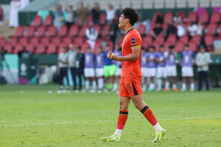 彭啸专访：目标两连胜 渴望成年国家队征召