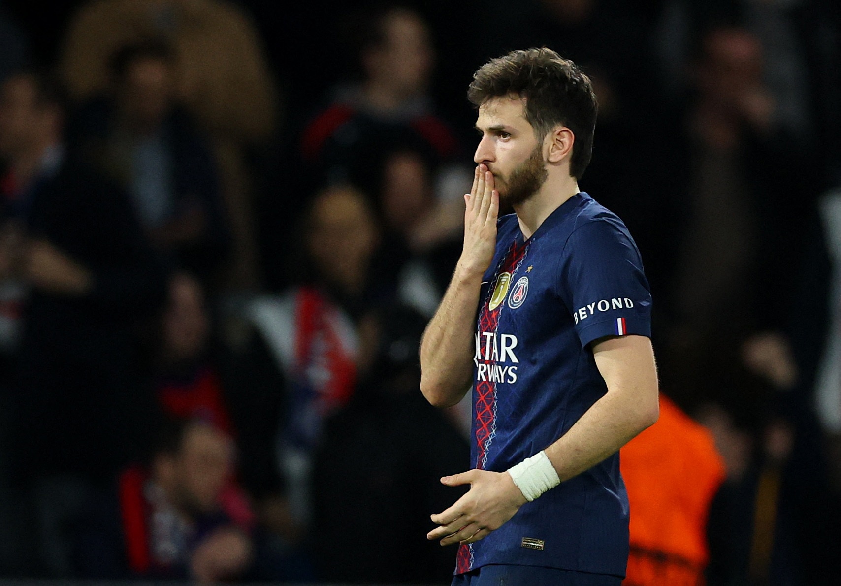 邮报确认克瓦拉茨赫利亚无意离队 阿森纳夏窗引援转向 邮报确认克瓦拉茨赫利亚无意离队 阿森纳夏窗引援转向