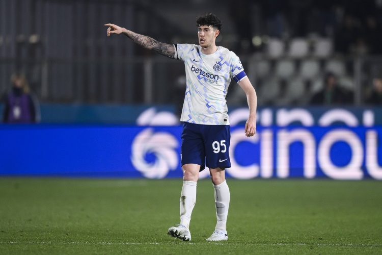 巴萨锁定巴斯托尼 五年长约与薪资翻倍成关键筹码 巴萨锁定巴斯托尼 五年长约与薪资翻倍成关键筹码