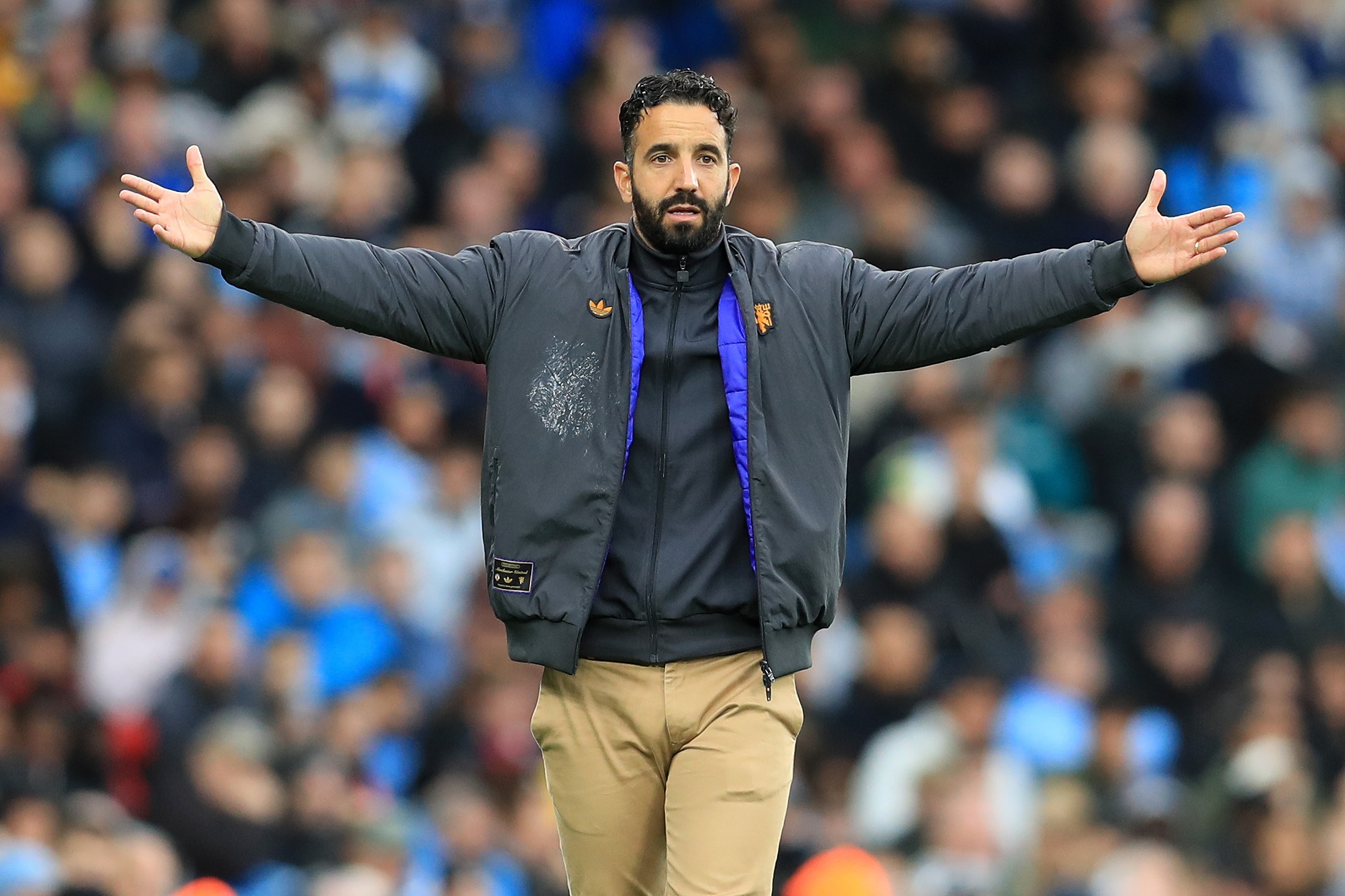 李·夏普评阿莫林：注入纪律与精神 距成功仅一步之遥