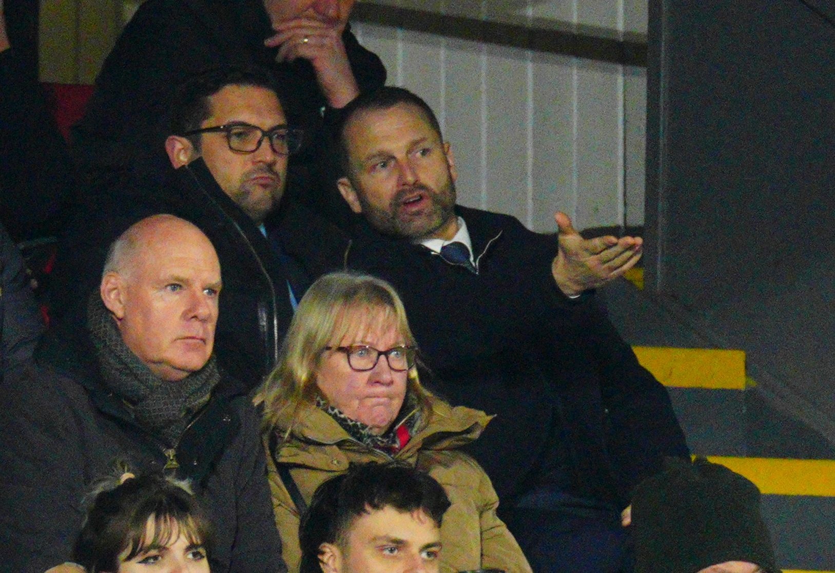 跟队记者披露切尔西青训新星与高层评估