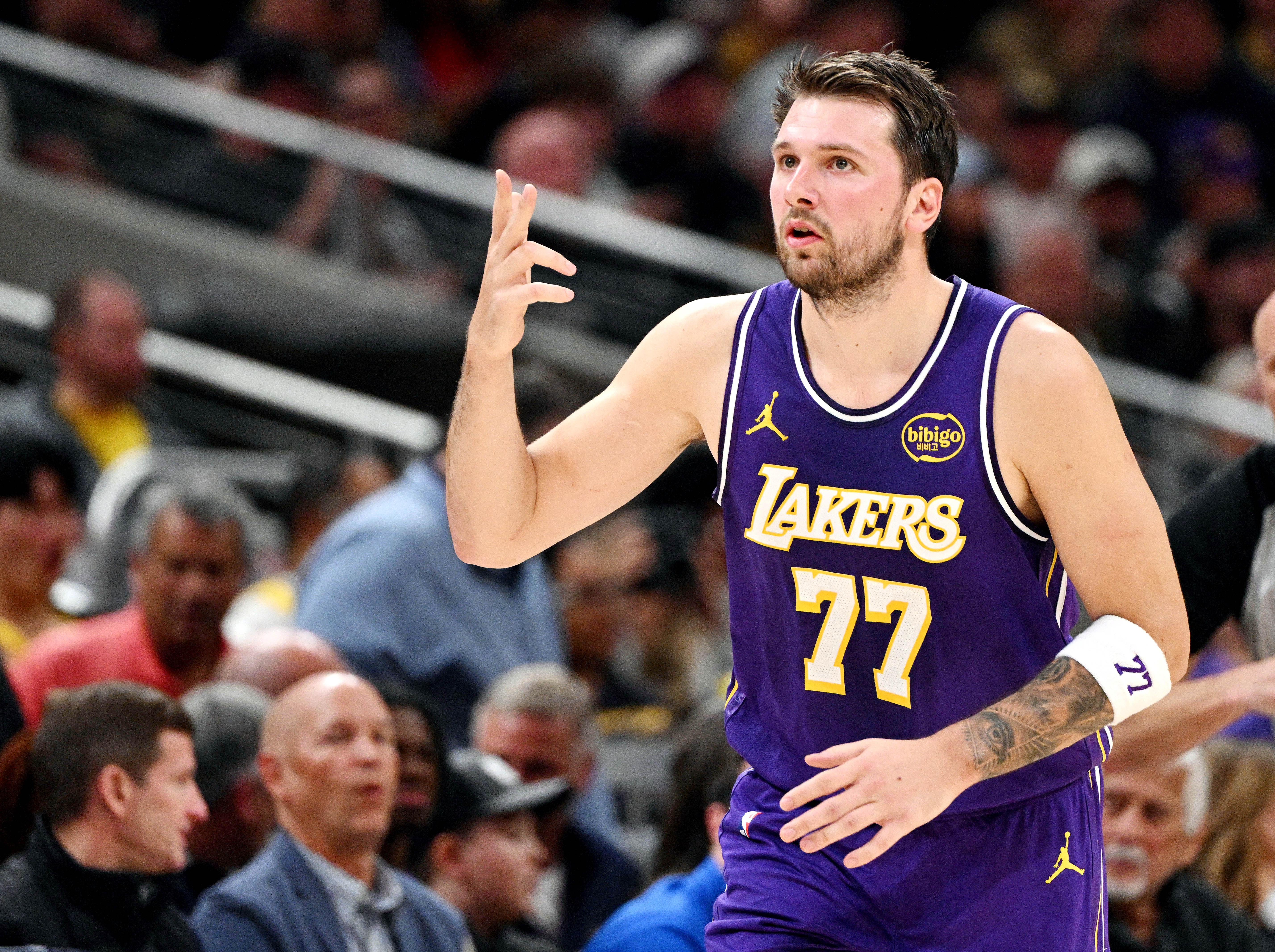 雷迪克回应东契奇技犯风波 独行侠将就判罚提出上诉