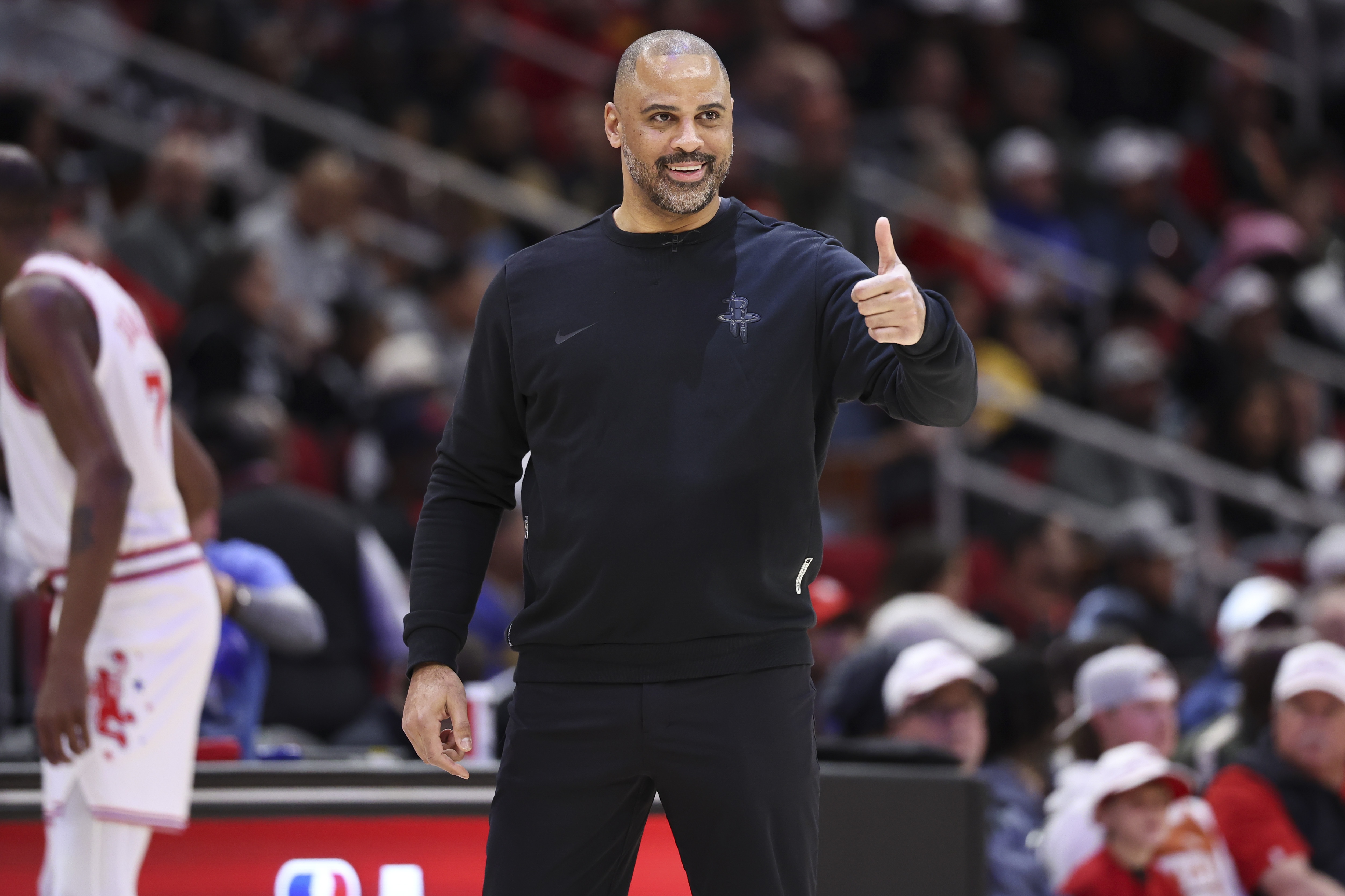 乌度卡复盘防守细节 火箭半场失分49分未达预期