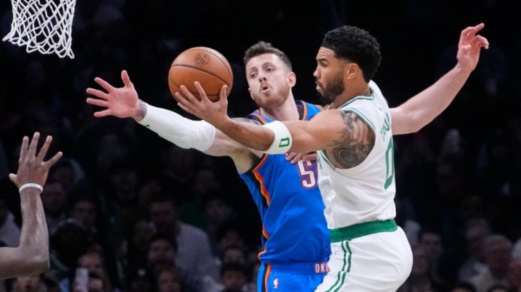 SGA MVP悬念再起 绿军立体进攻拆解雷霆顶级防守