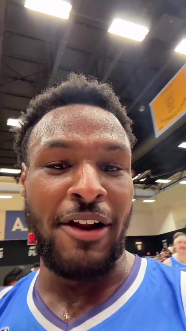 布朗尼高效26分率南湾湖人锁定G联盟西部头名