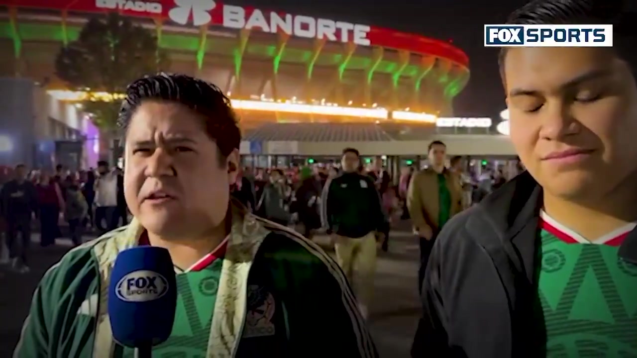 墨西哥球迷高歌质问C罗行踪 斥资万元观赛直言不值 墨西哥球迷高歌质问C罗行踪 斥资万元观赛直言不值