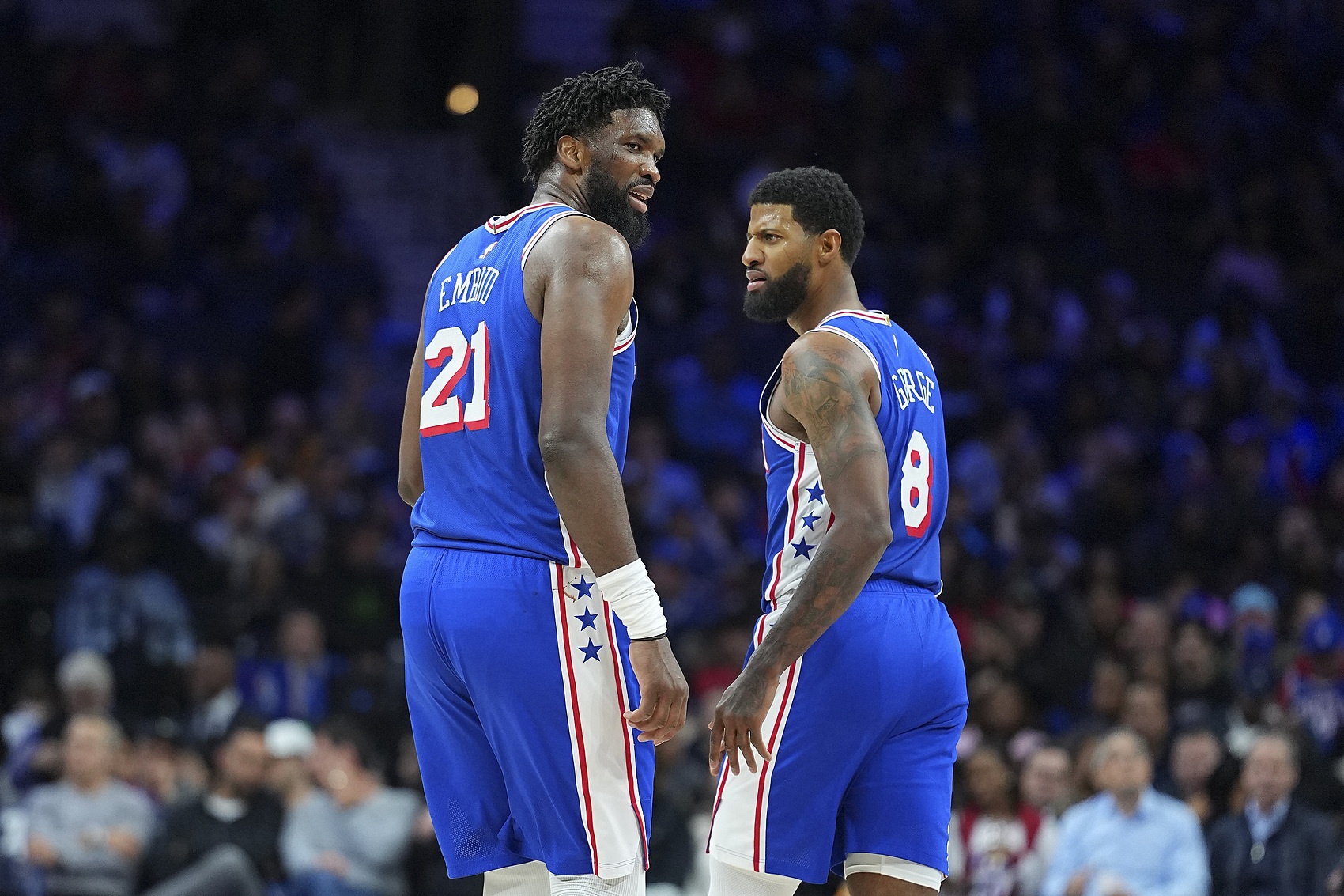 乌布雷谈双核回归提振费城 恩比德乔治复出数据亮眼