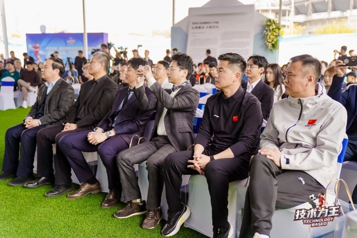 前国门宗磊发布青训新书 口诀漫画解构足球本质