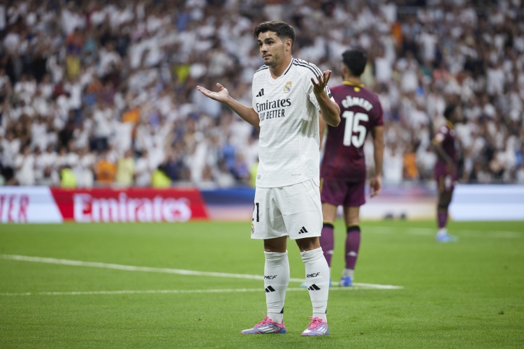 阿韦洛亚确认迪亚斯留队 皇马视其为关键拼图