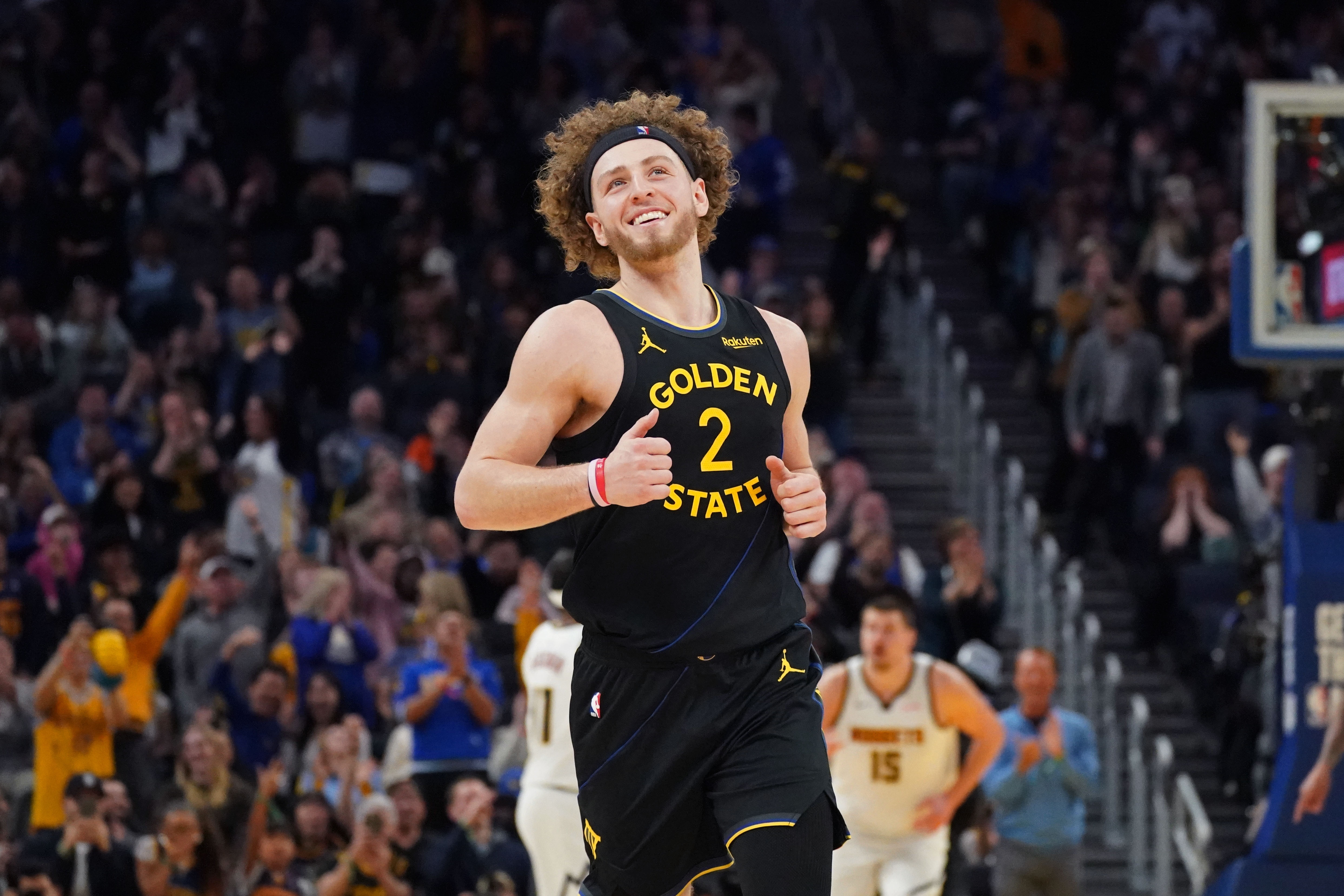 波杰连续四场20+难救主 勇士惨败掘金