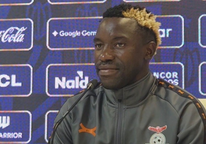 赞比亚队长萨卡拉赛前直言:梅西伟大但我更爱C罗 赞比亚队长萨卡拉赛前直言:梅西伟大但我更爱C罗