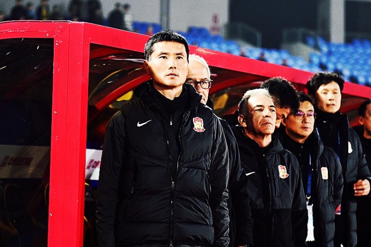 邵佳一首秀胜库拉索 国足新军澳洲热身展现战术纪律