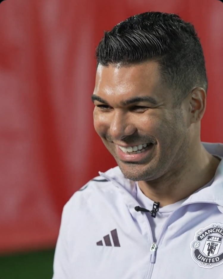 卡塞米罗回应球迷挽留 直言将永生铭记曼联时光