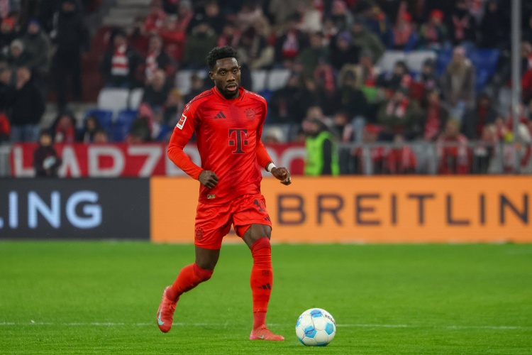 孔帕尼战术倚仗戴维斯 健康左闸是防皇马反击关键