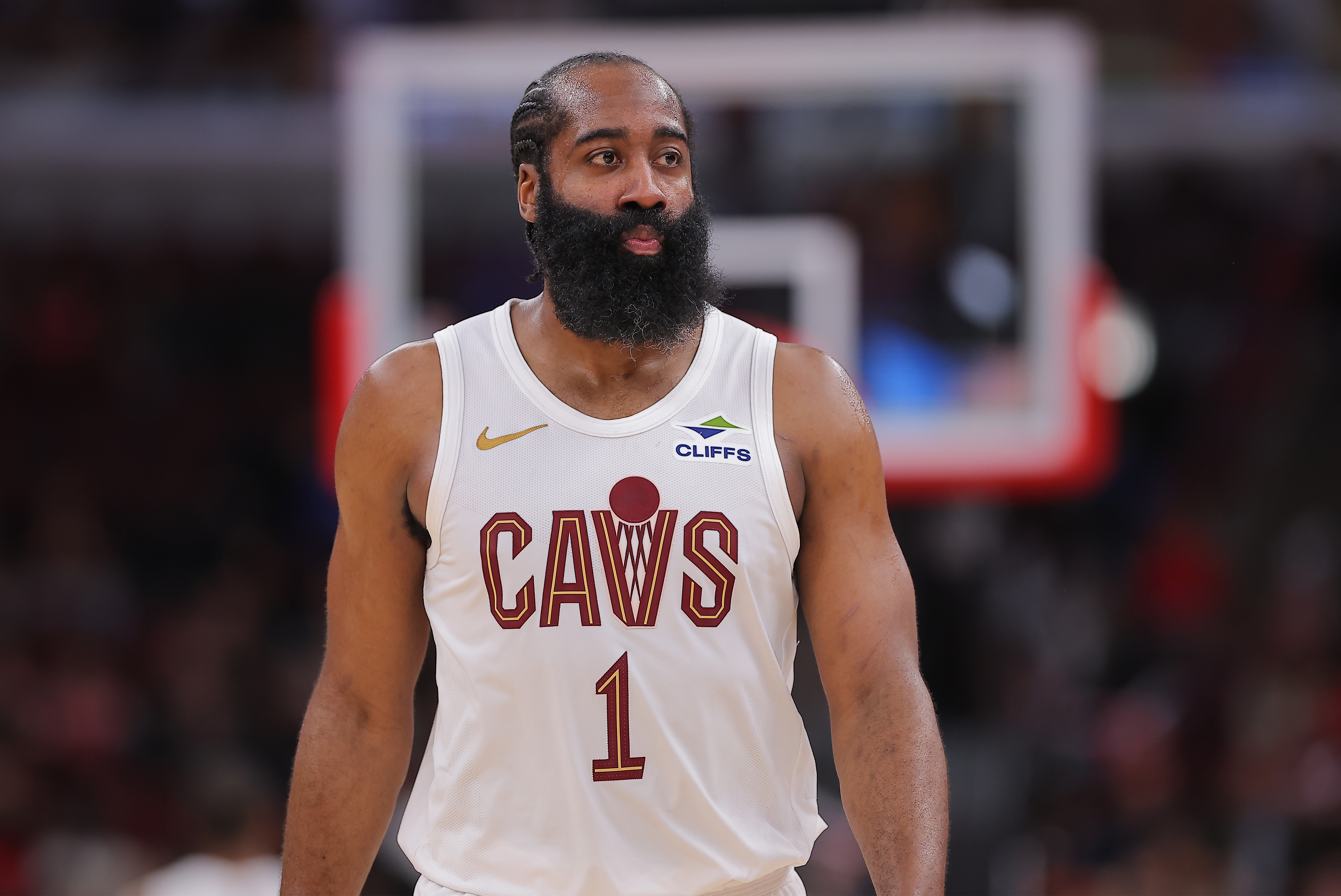 哈登下半场遭雪藏仅打8分钟 正负值-19难阻骑士失利