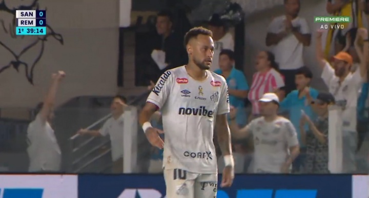 内马尔助攻后全程无庆祝 特哈西奥诺破门手指功臣