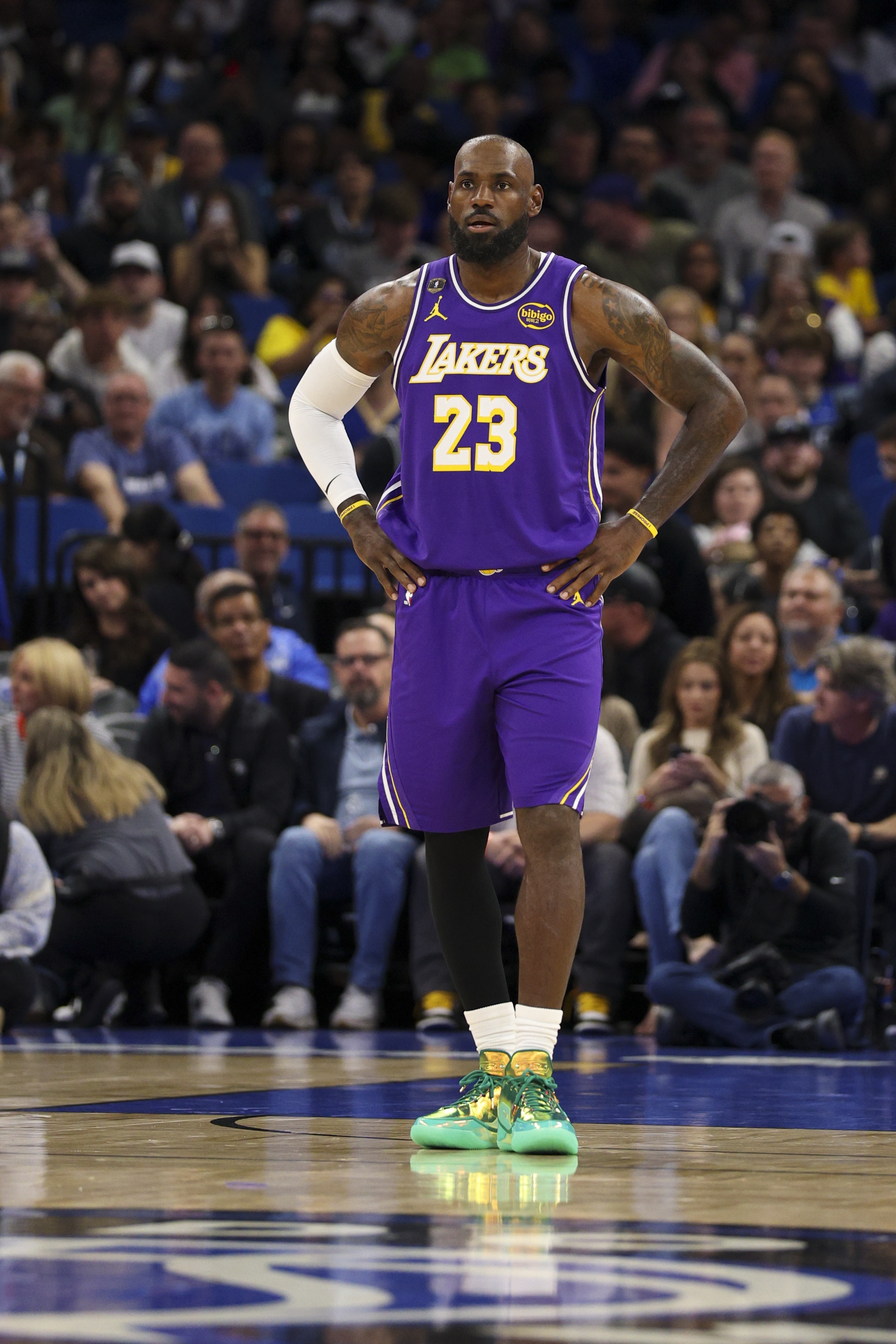 湖人半场落后雷霆31分 创詹姆斯时代第二耻辱纪录