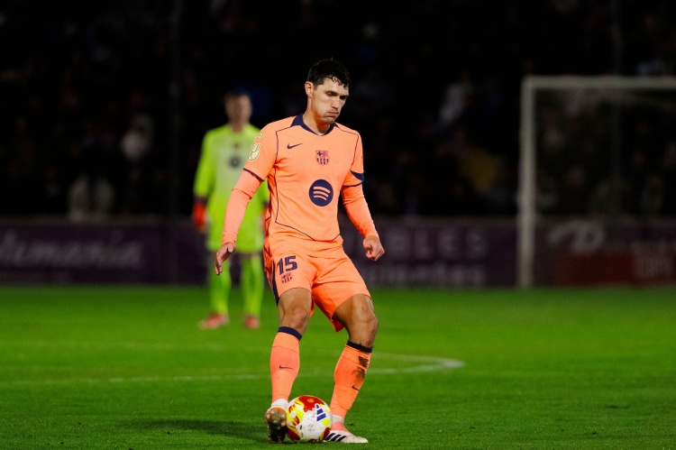 巴萨续约报价薪资腰斩 克里斯滕森夏窗或自由离队