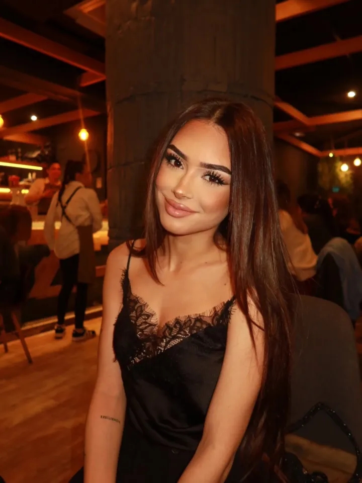 加纳乔社媒现新恋情线索 与西班牙网红同游并赠无限额信用卡 加纳乔社媒现新恋情线索 与西班牙网红同游并赠无限额信用卡