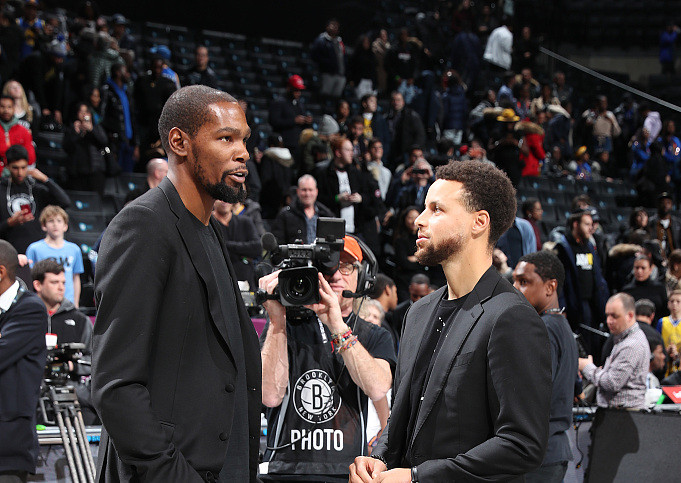 库里杜兰特常规赛第33次交锋 勇士主场迎战火箭