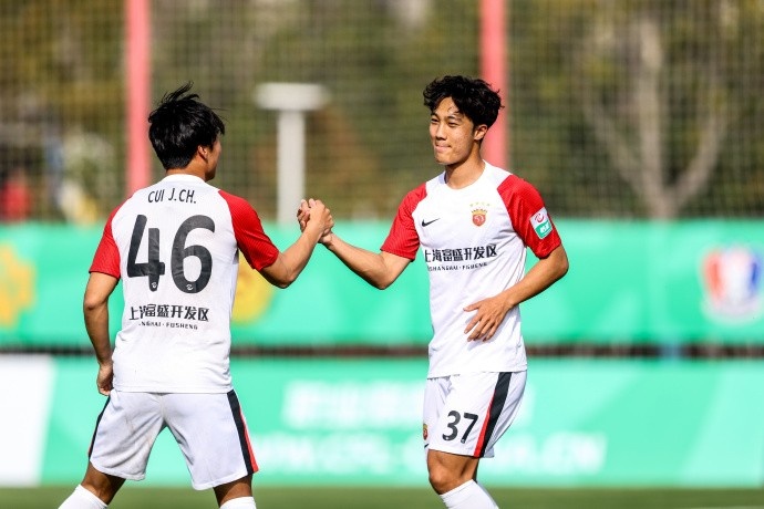 海港富盛经开主场力克珂缔缘 定位球闪电战奠定两连胜 海港富盛经开主场力克珂缔缘 定位球闪电战奠定两连胜