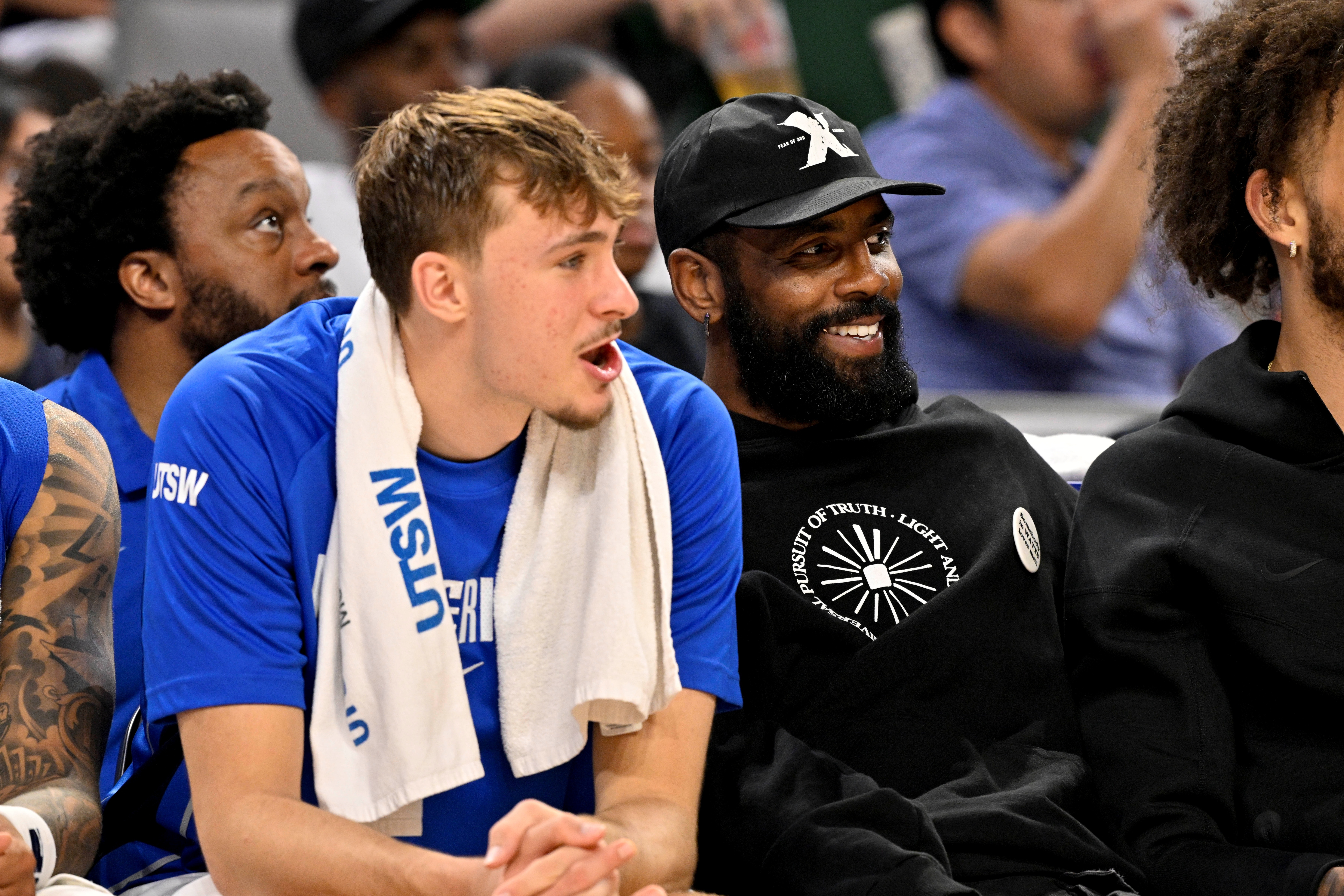 弗拉格45分率队胜湖人 美记畅想独行侠连中状元签首发