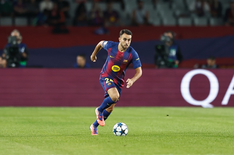 埃里克·加西亚赛前突闻祖父离世 弗里克大巴车下拥抱安慰