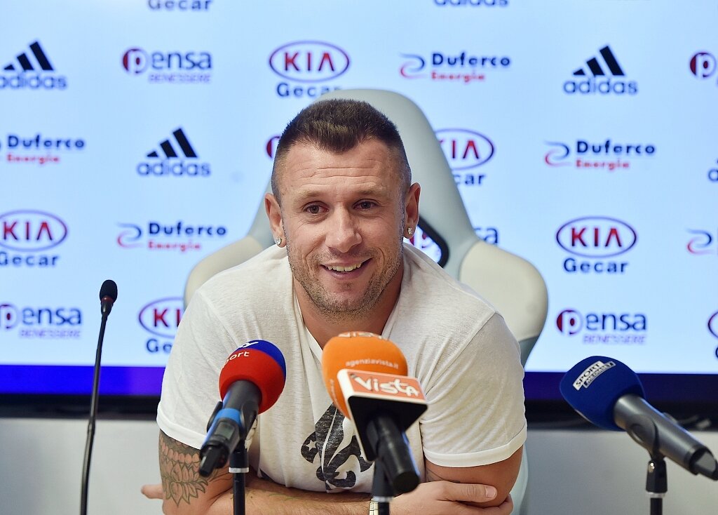 卡萨诺评国米大胜 劳塔罗世界前三中锋 齐沃工作获赞